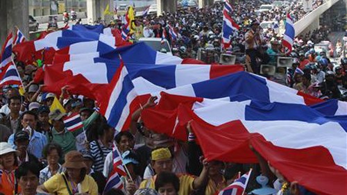 泰国：示威者停止包围候选人登记地点