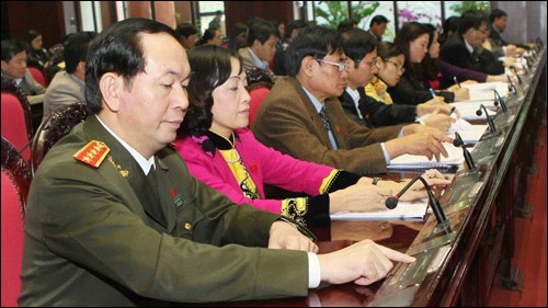 越共中央书记处就实施宪法作出指示