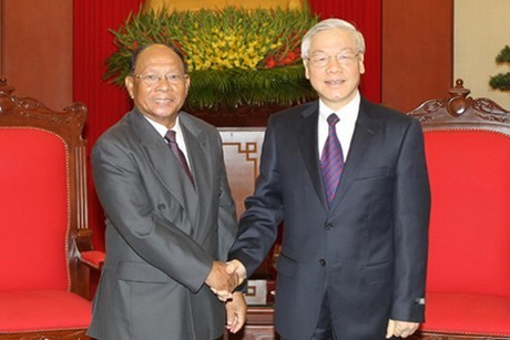 柬埔寨国会主席韩桑林结束对越南的访问