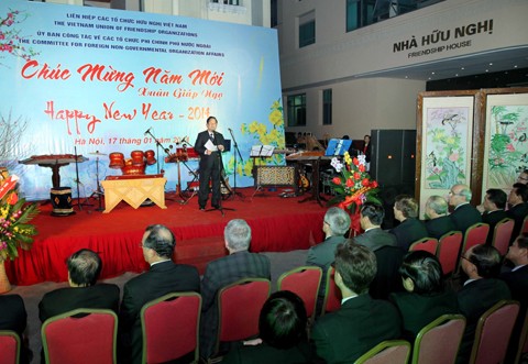 越南有关方面举行各国驻越外交使节、国际组织代表见面会