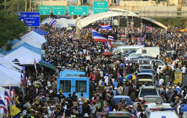   泰国总理：大选是泰国政治危机的唯一解决措施