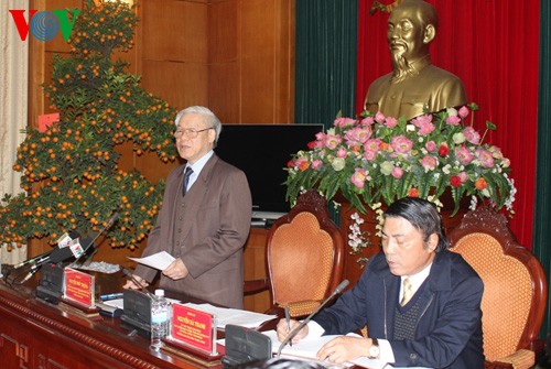 越共中央内政部将继续处理复杂腐败案件