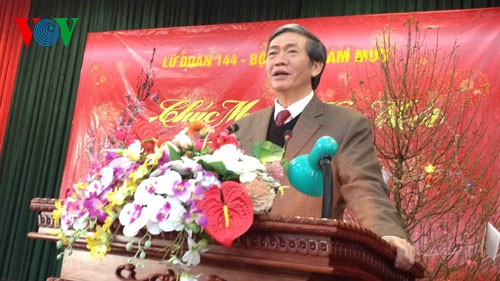 越南党和国家领导人进行拜年活动