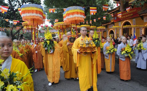 越南各个宗教自由平等共处