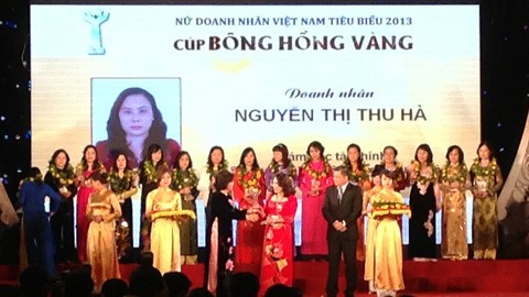 2013年越南100名女企业家受到表彰