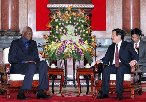 越南国家主席张晋创会见法语国家组织秘书长迪乌夫