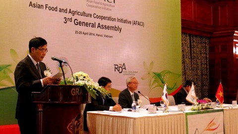 第三届亚洲粮食与农业倡议会议在河内举行