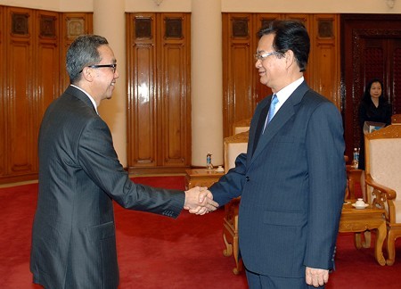 阮晋勇总理会见文莱新任驻越大使