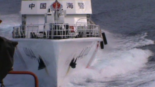 要求中国遵守国际法立即从越南海域撤走钻井平台和护卫舰船