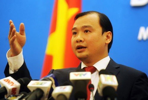 越南继续坚持采取和平措施迫使中国钻井平台撤出专属经济区和大陆架