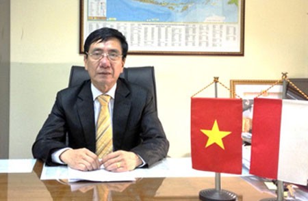 越南驻印尼大使阮春水驳斥中方错误论调