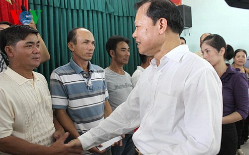武文宁副总理看望渔检和海警力量