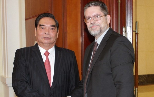 尼加拉瓜支持越南捍卫主权