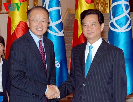 世界银行行长对越南进行正式访问