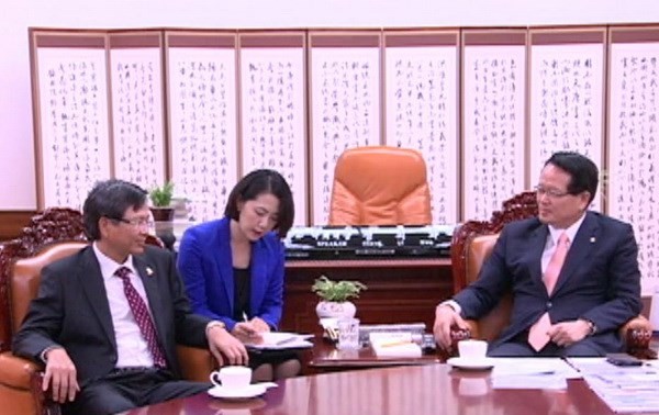 韩国国会议长郑义和高度评价韩越合作关系
