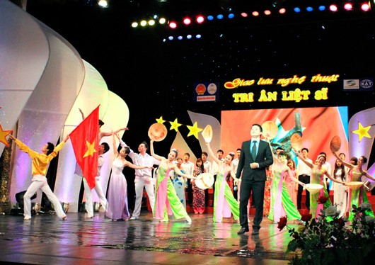 第二次“神圣越南”艺术交流会举行