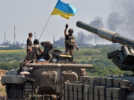乌克兰：西部和中部官员遭袭