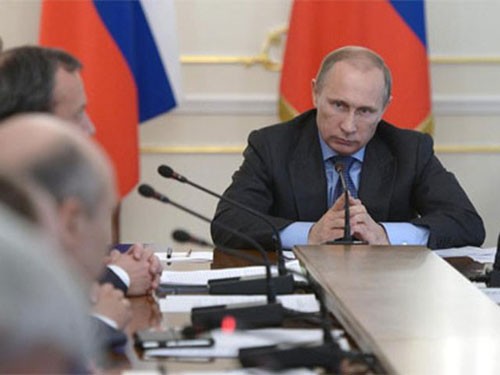 俄总统普京签署关于回应美国和西方制裁的法令