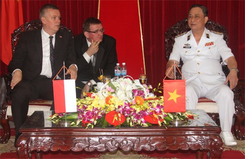 越南和波兰加强海军合作