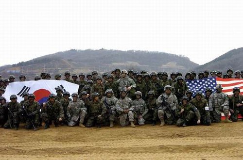 朝鲜敦促韩国放弃韩美军演