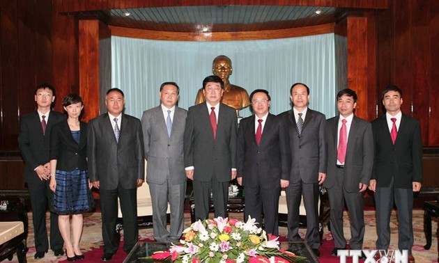 越南和中国希望加强党建工作交流