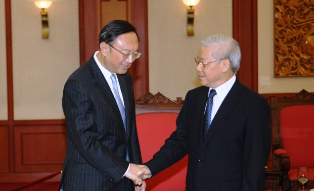 越南和中国为了两国人民的利益而发展全面合作关系