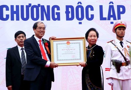  越南国家副主席阮氏缘出席林业大学成立50周年典礼