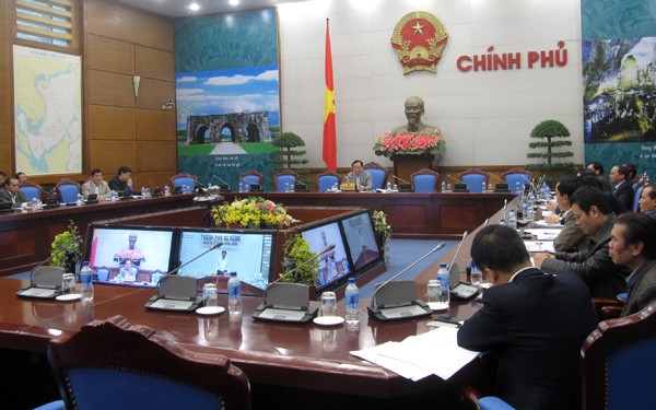 越南有关部门举行国家重点经济区发展协调工作十年总结电视电话会议