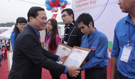 越南举行国际志愿者日响应活动