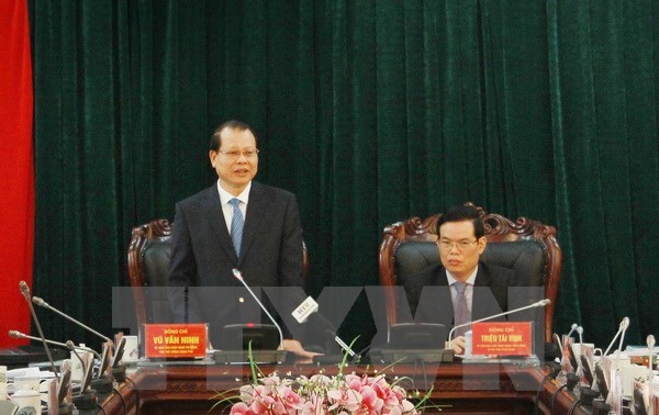 越南政府副总理武文宁与河江省主要领导人座谈