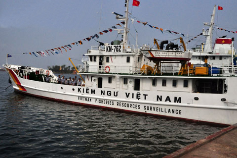 向越南海警司令部和渔检局提供近13亿越盾援助