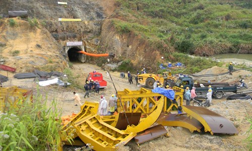 张晋创主席和阮晋勇总理向林同省多恩-多绰莫水电工程隧道坍塌事故的救援工作表示赞扬