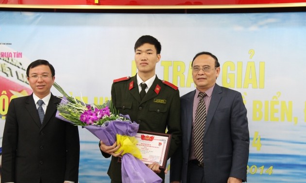 越南海洋法律知识竞赛颁奖仪式在河内举行