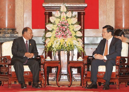 越南国家主席张晋创会见柬埔寨国会和政府领导人