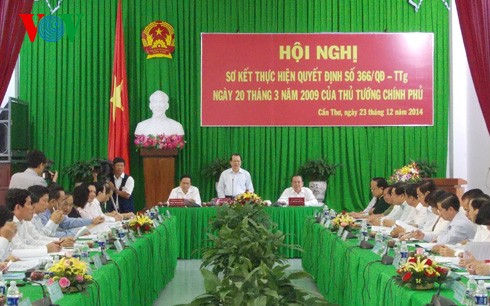 武文宁副总理出席政府总理关于建设芹苴市的决定落实情况小结会议