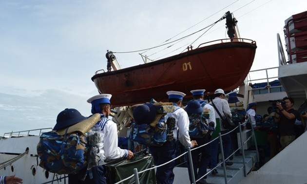 向庆和省长沙岛县运送乙未年货的船只起航