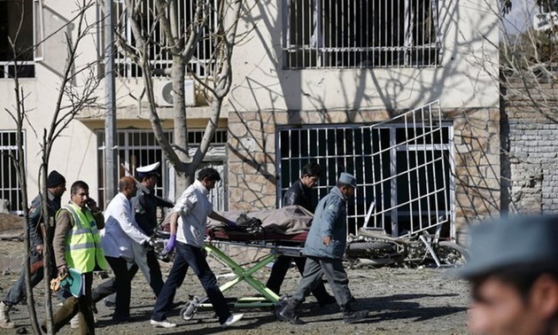 欧盟驻阿富汗警察特派团车队遭到自杀式炸弹袭击