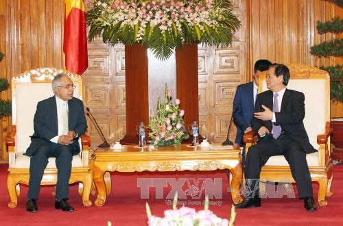 越南政府总理阮晋勇会见沙特阿拉伯驻越大使达克希尔