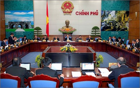 越南政府一月工作例会讨论多项重要问题