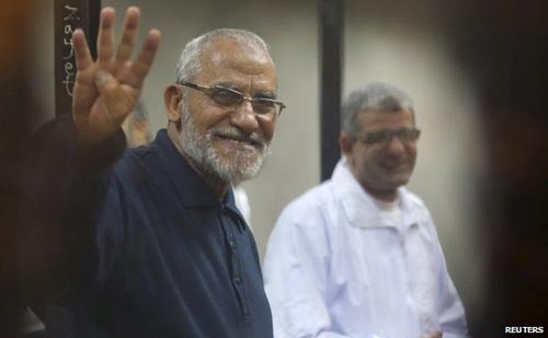 埃及法庭取消对穆兄会领袖的死刑判决