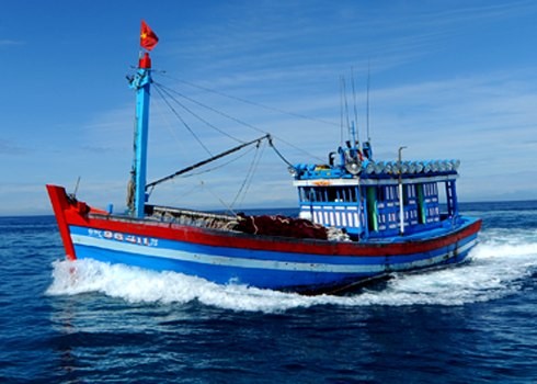 庆和渔民前往长沙渔场作业