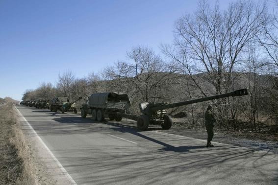 乌克兰独立支持者宣称开始撤出重型武器 
