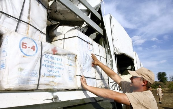 俄罗斯、欧盟向乌克兰东部地区提供人道主义援助