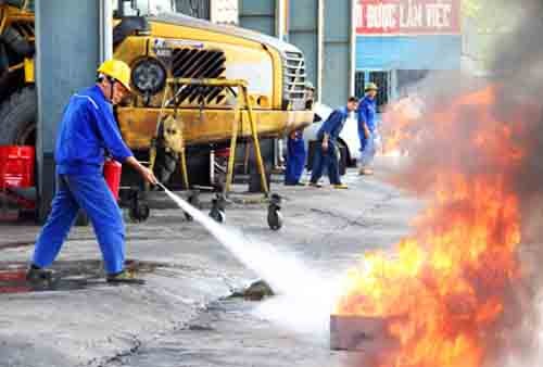 全国劳动卫生安全与防火防爆周在巴地头顿省启动