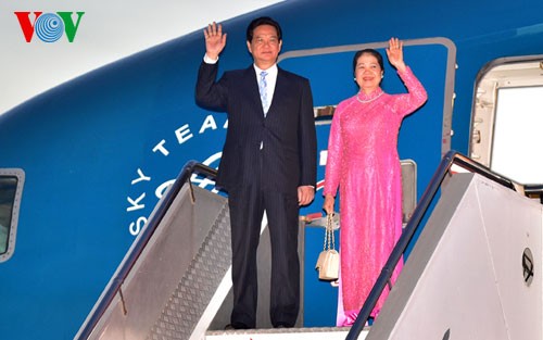 越南政府总理阮晋勇抵达澳大利亚悉尼