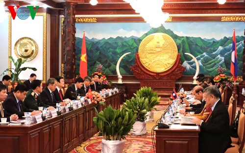 张晋创主席同老挝人民革命党中央总书记、国家主席朱马里举行会谈