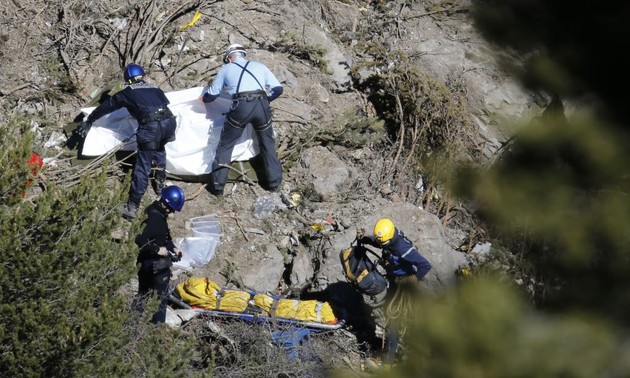 A320客机在法国坠毁事件：对78名遇难者进行了DNA确认