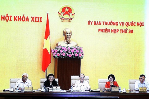 越南国会常委会讨论《全民公投法（草案）》