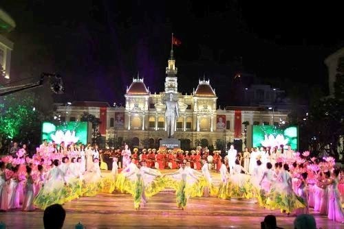 胡志明主席诞辰125周年纪念活动在国内外举行