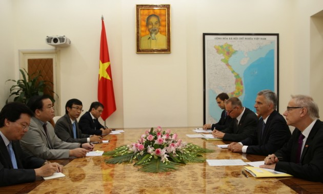 瑞士希望推动与越南的有效和有力合作
